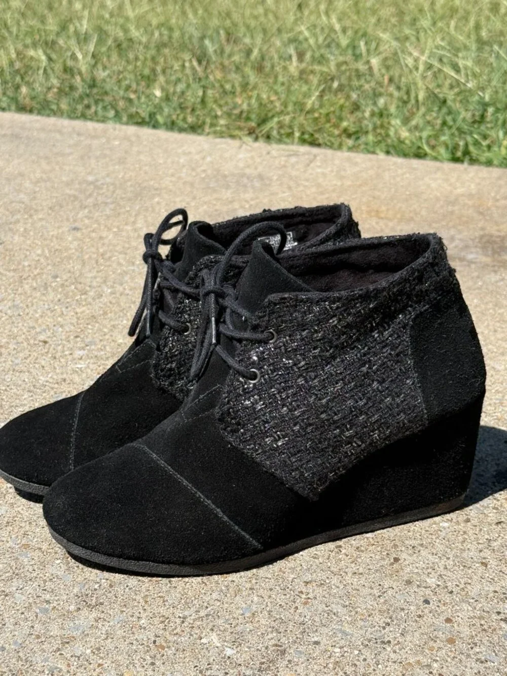TOMS Womens 8.5 Black Tweed Wedge Boots Y2K Indie Sleaze Dark Academia Chic4131